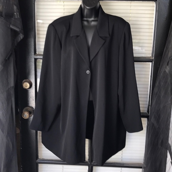 Avenue Blazer - Picture 1 of 4